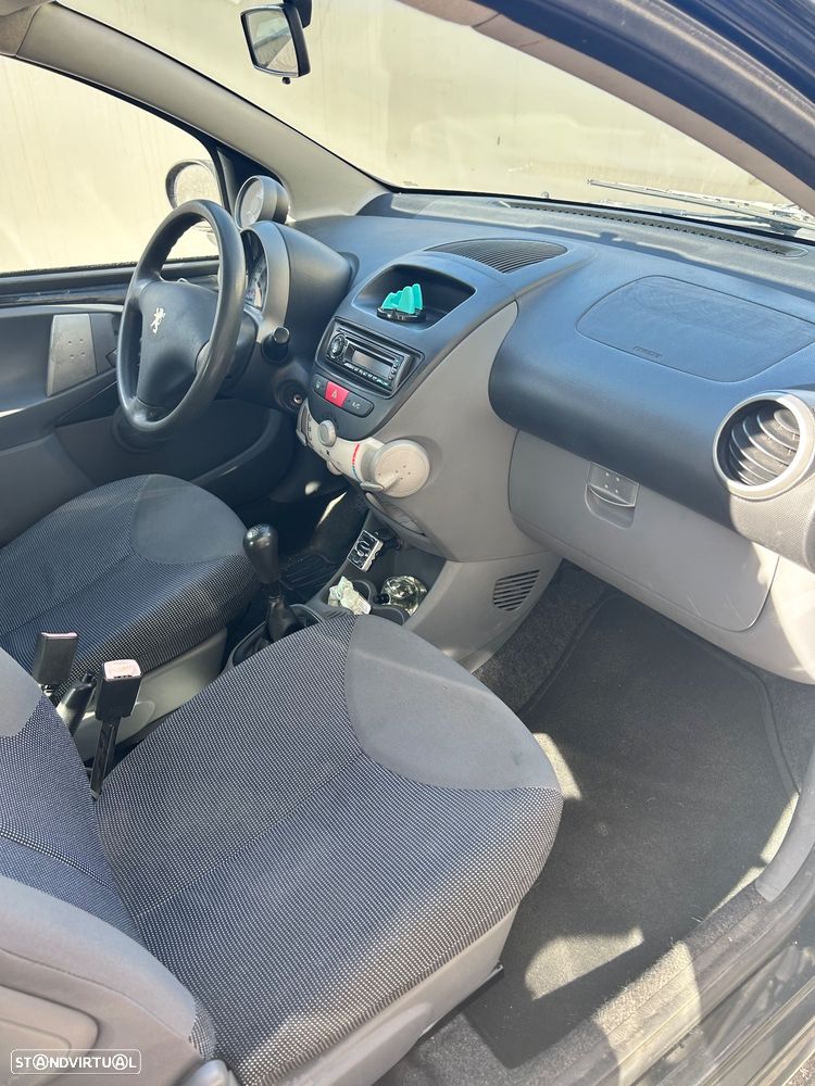 Peugeot 107 1.0 Trendy - 8