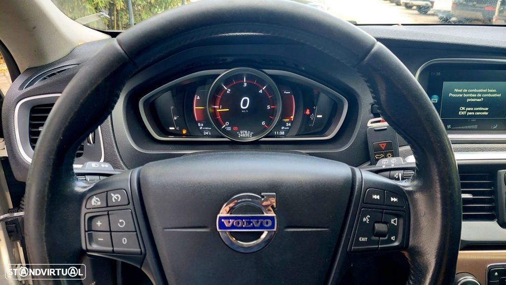 Volvo V40 Cross Country 2.0 D2 Summum - 15