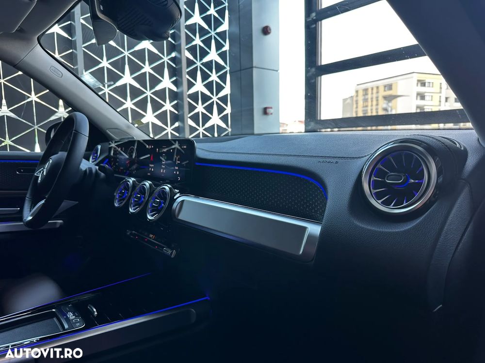 Mercedes-Benz GLB 220 4MATIC MHEV Aut. - 11