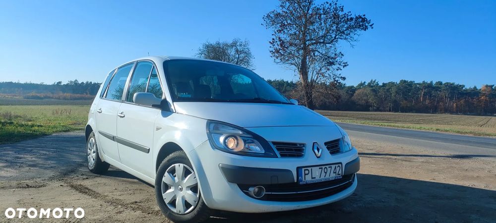 Renault Scenic - 1