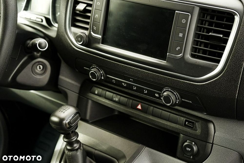 Opel Vivaro - 22