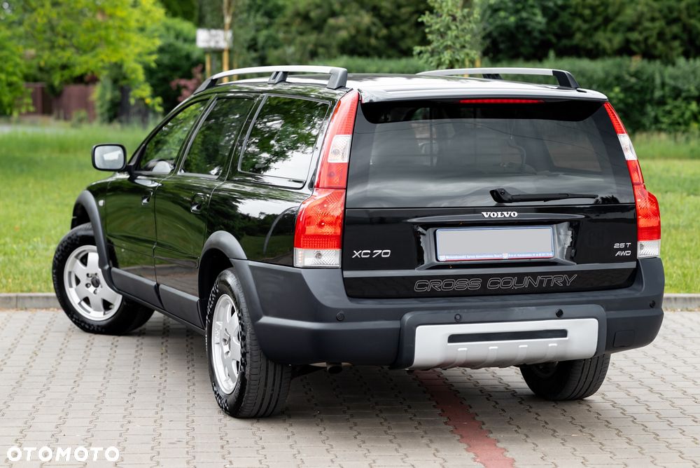 Volvo XC 70 AWD Momentum - 16