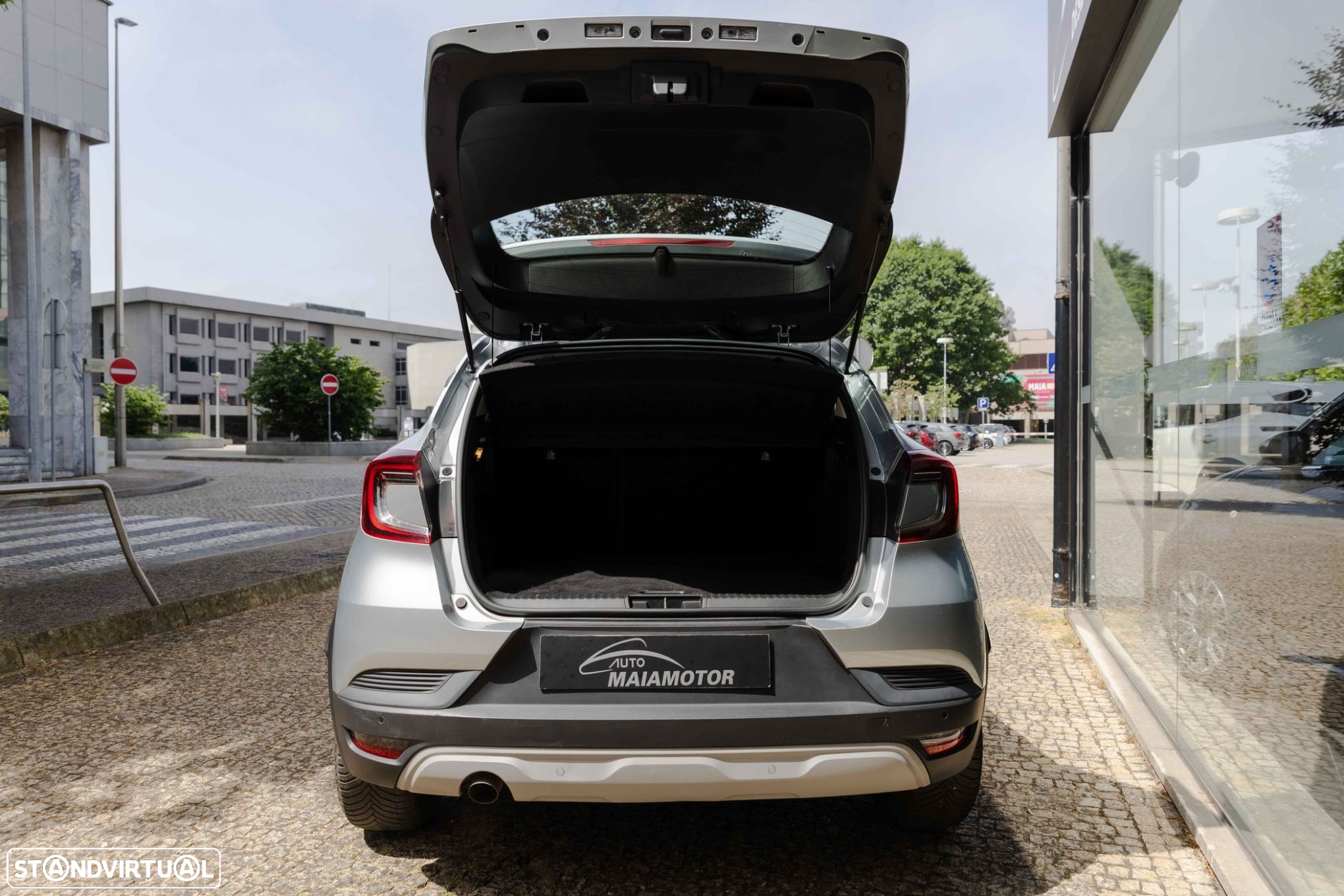 Renault Captur 1.0 TCe Intens - 19