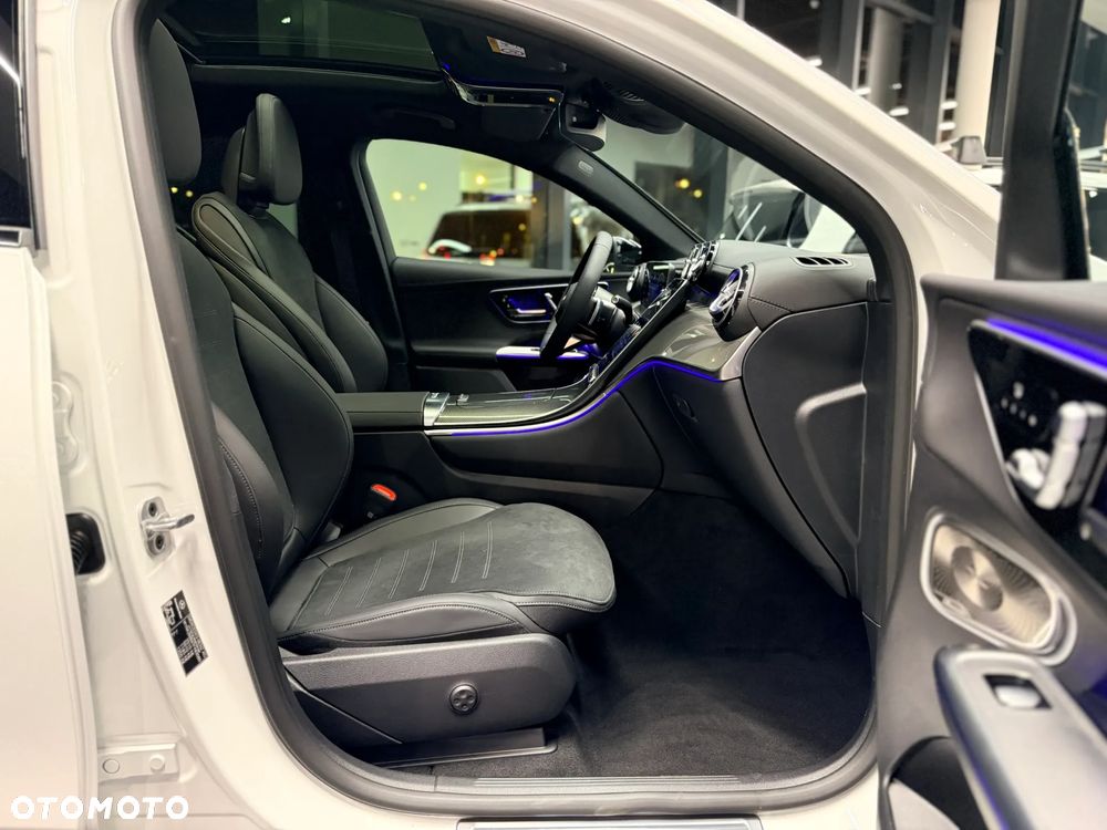 Mercedes-Benz GLC - 18