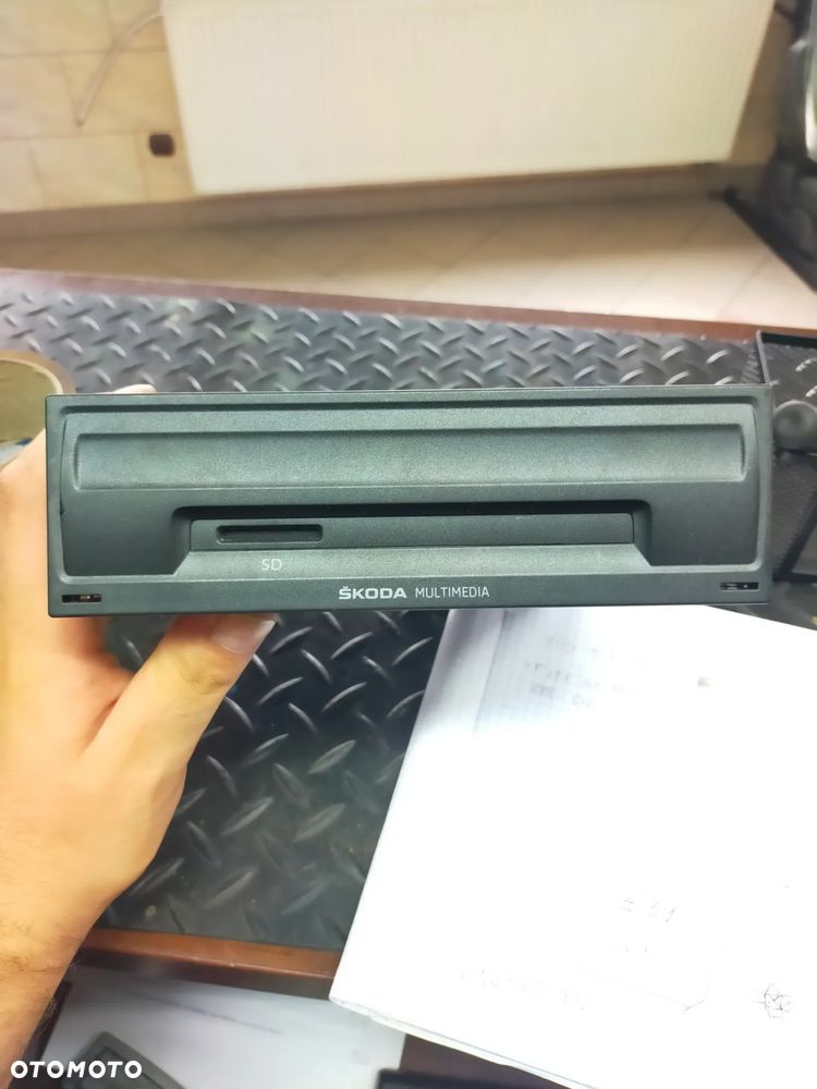 Skoda Rapid Panel / Radio Odtwarzacz Cd/Dvd/Gps 5Q0035819B - 1