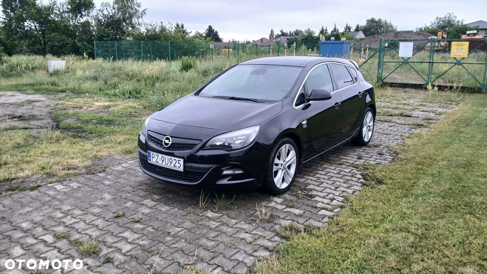 Opel Astra 1.4 Turbo Color Edition - 1