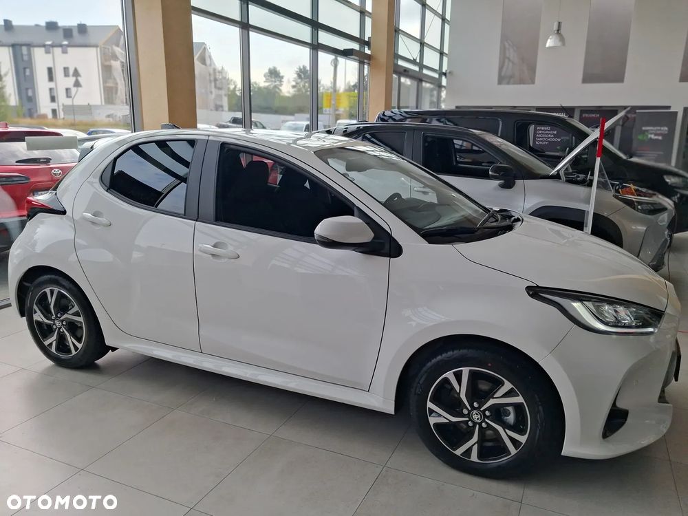 Toyota Yaris Hybrid 1.5 Style - 9