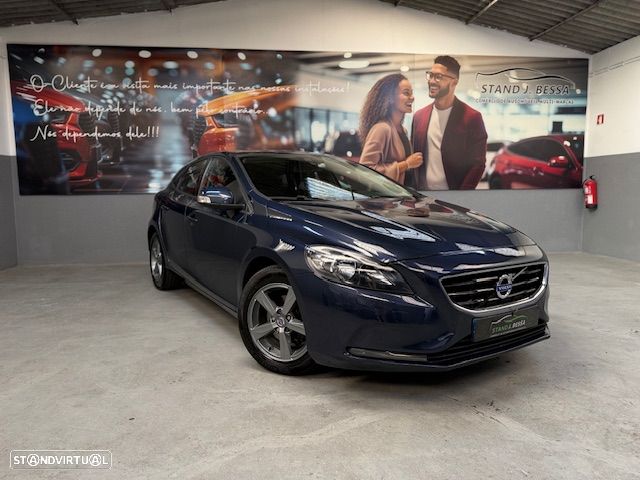 Volvo V40 D2 Kinetic - 1
