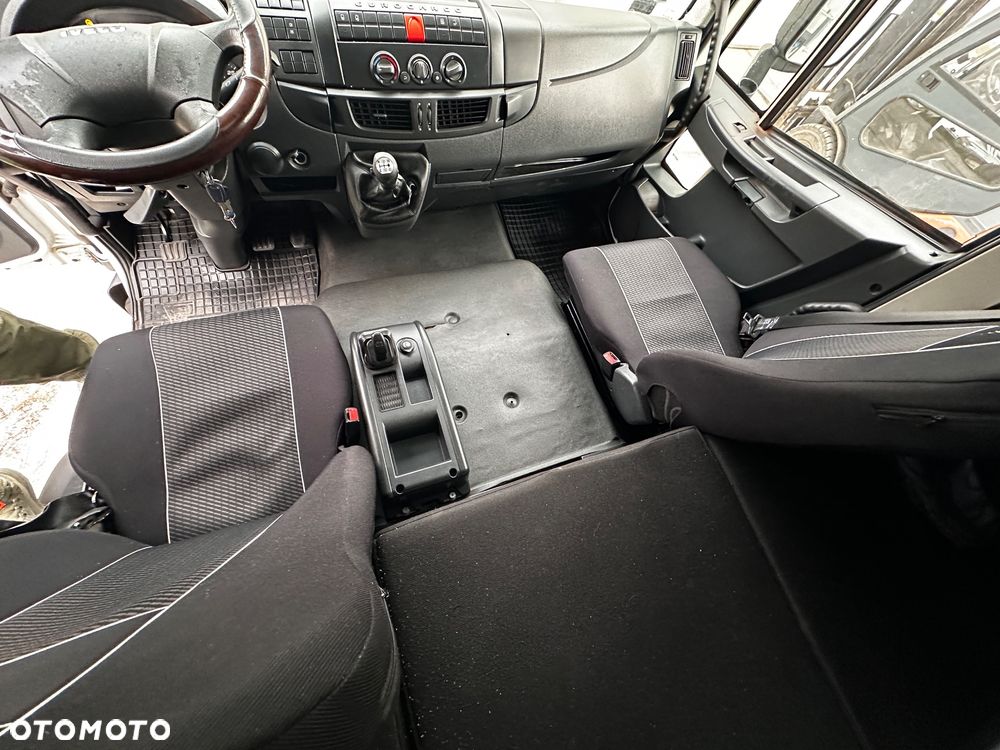 Iveco Eurocargo 120E25 - 7