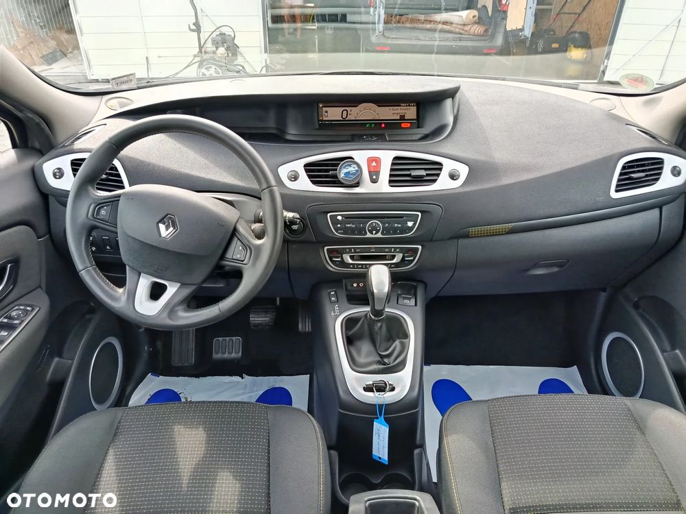 Renault Scenic - 12