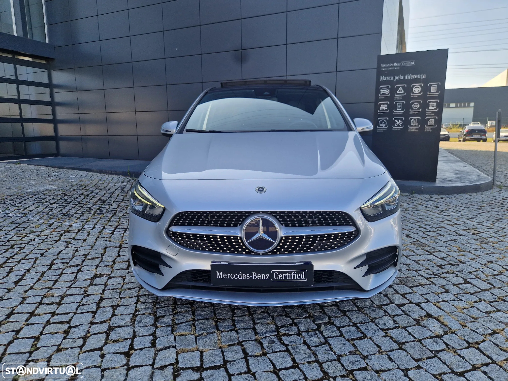 Mercedes-Benz B 250 e AMG Line - 2