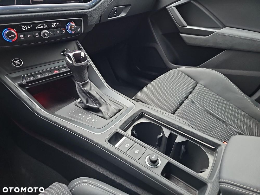 Audi Q3 Sportback - 16