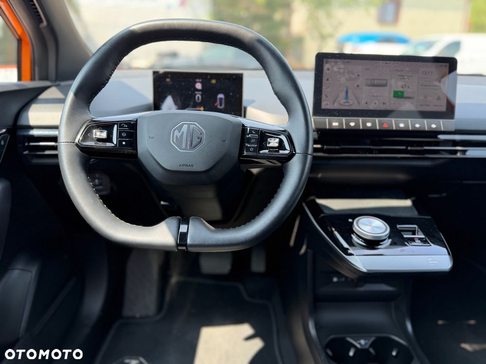 MG 4 Luxury 64 kWh - 20
