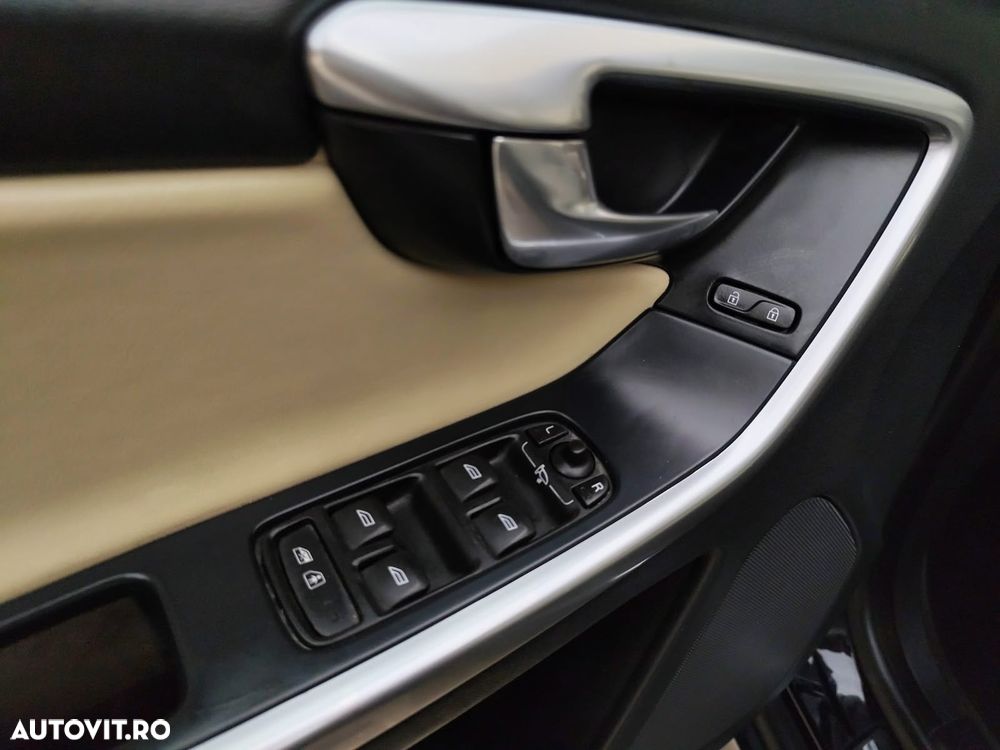 Volvo XC 60 - 14