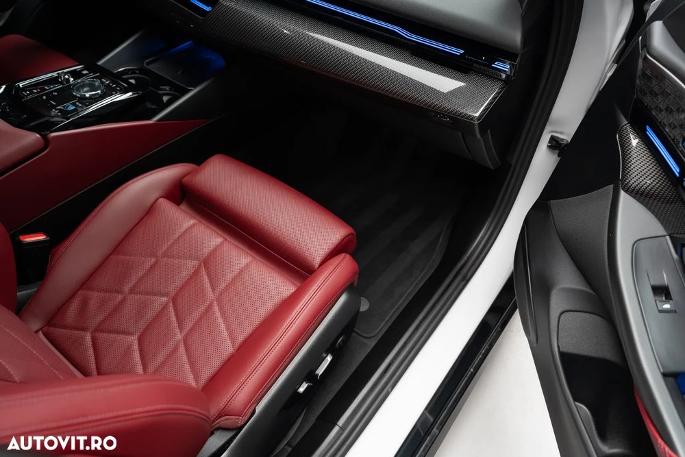 BMW Seria 5 520i AT MHEV - 37