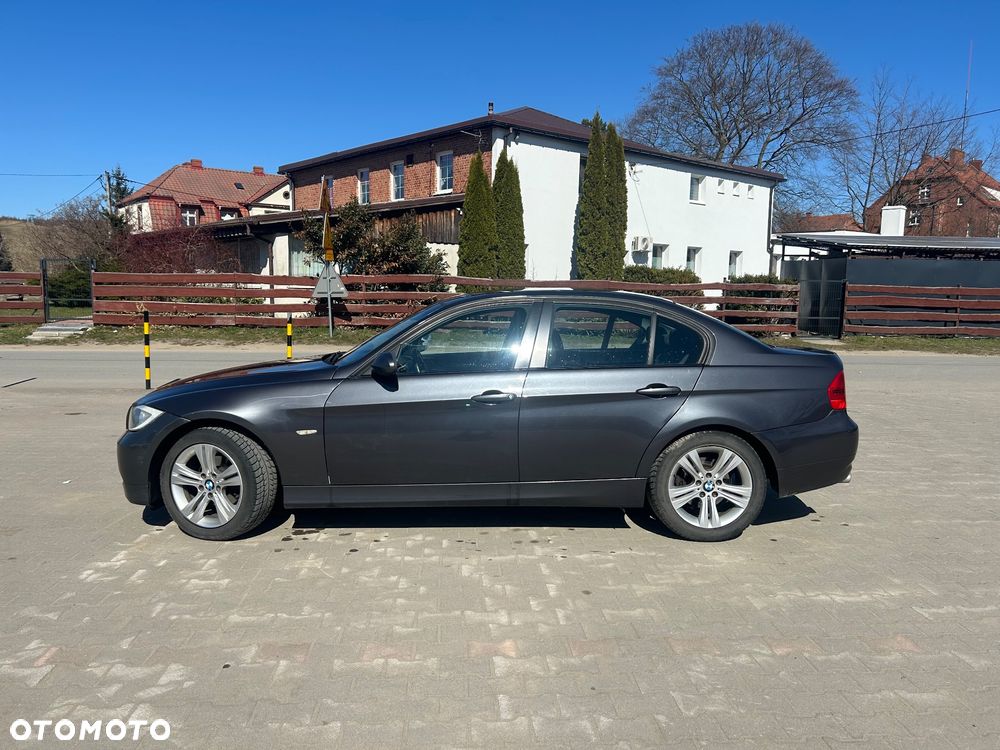 BMW Seria 3 318d DPF - 2