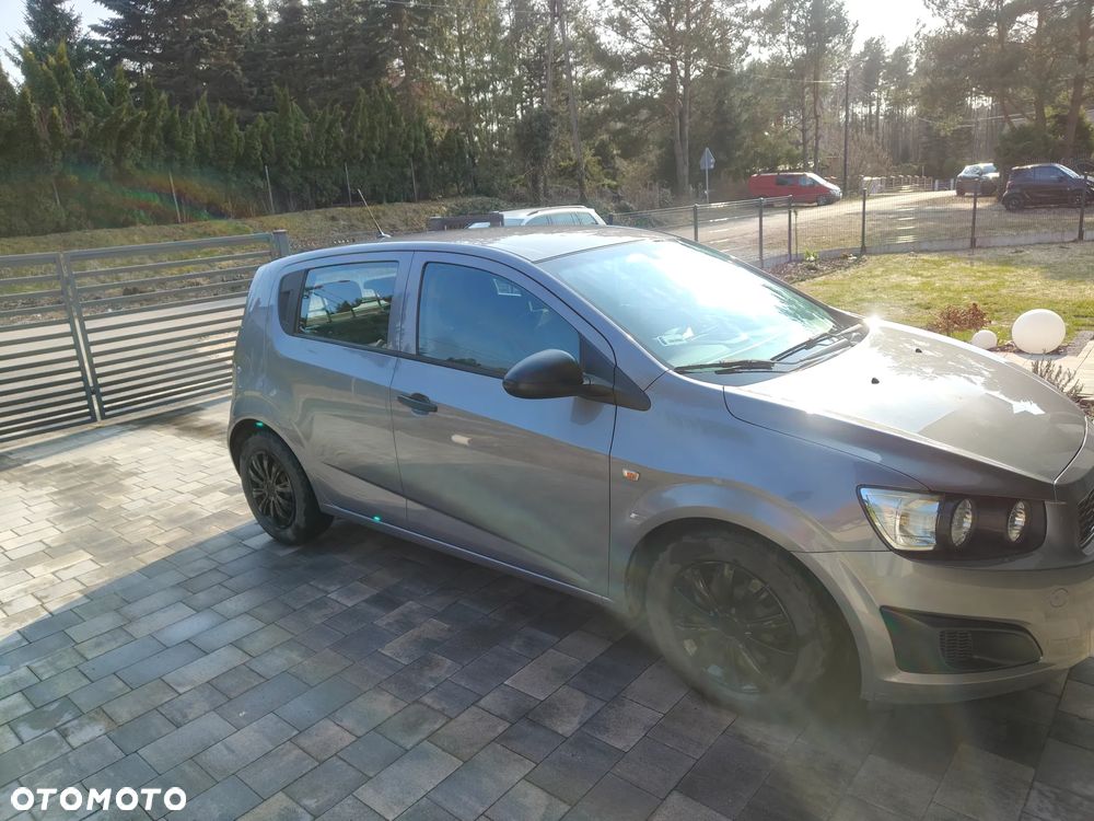Chevrolet Aveo 1.2 LS - 16