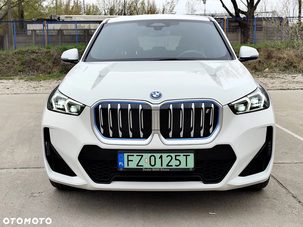 BMW iX1 xDrive30 66.5kWh M Sport - 33
