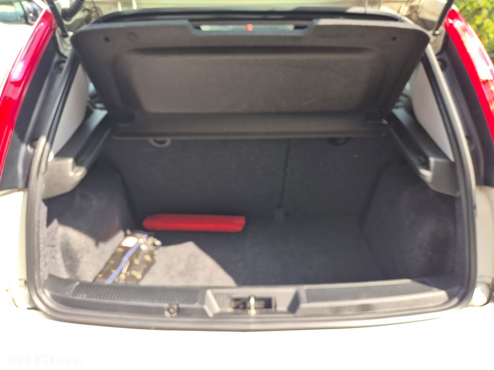 Fiat Grande Punto 1.2 8V - 13