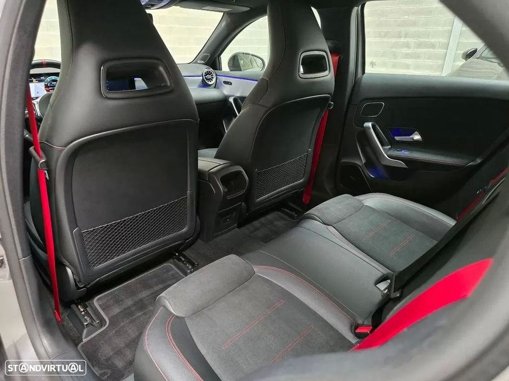 Mercedes-Benz A 45 AMG 4Matic+ Speedshift DCT 8G - 52