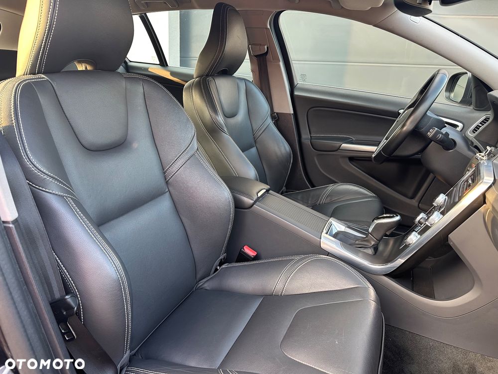 Volvo V60 D3 Geartronic Summum - 7