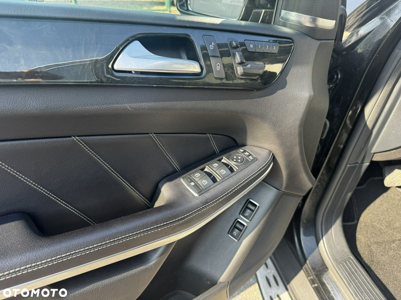 Mercedes-Benz GL 350 BlueTEC 4Matic 7G-TRONIC - 16