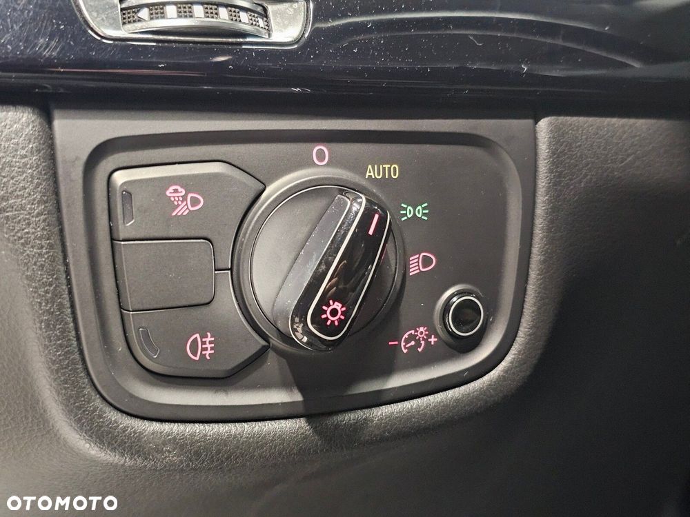 Audi A8 - 32