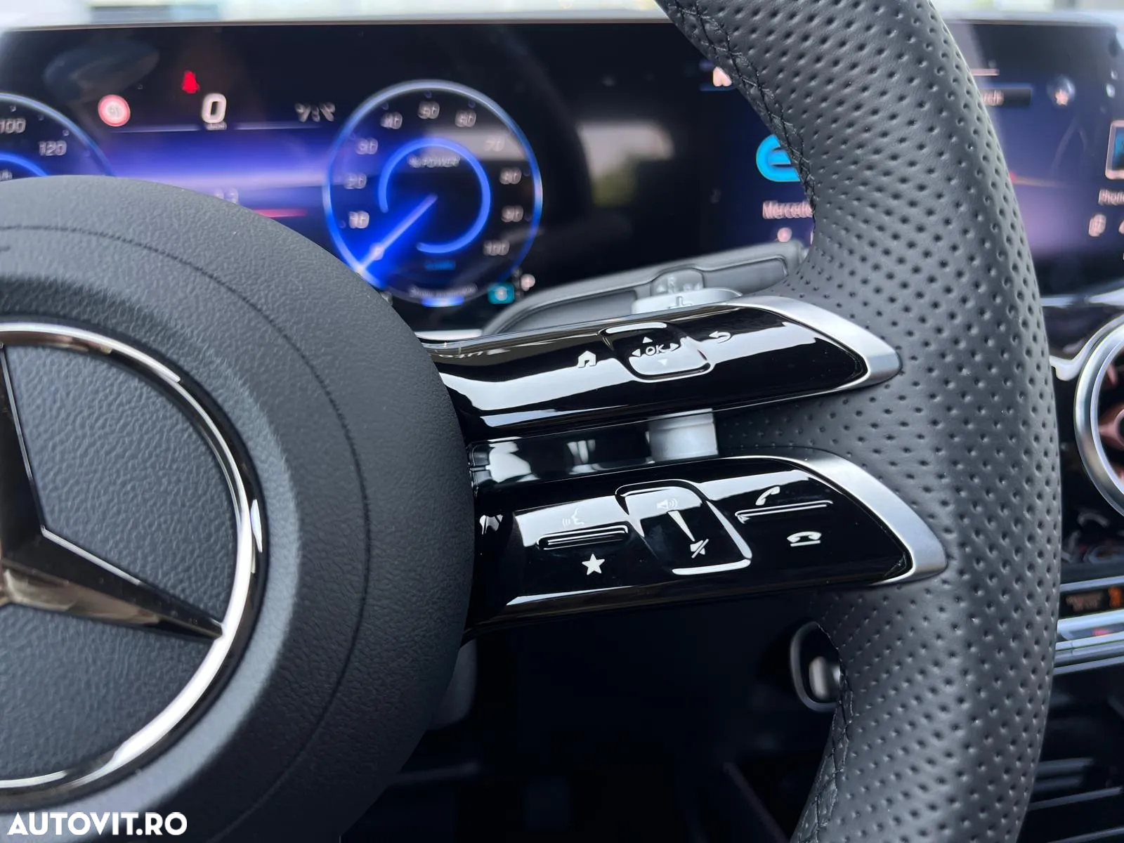 Mercedes-Benz EQA 250+ - 10