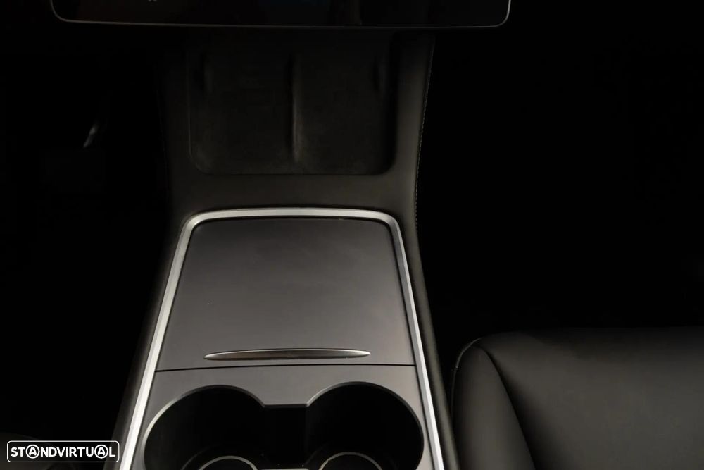 Tesla Model Y Long Range Dual Motor AWD - 48
