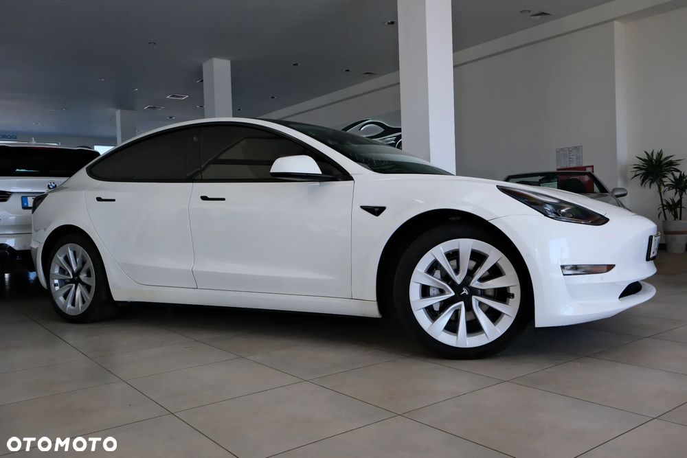 Tesla Model 3 2021 photo 3