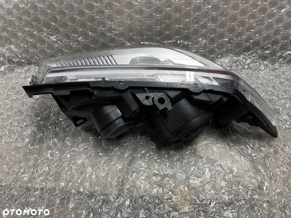 LAMPA PRAWA RENAULT MEGANE II 2 LIFT 260103726R - 6