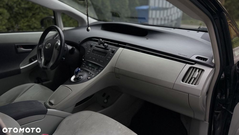 Toyota Prius 1.5 VVT-i Prestige - 14