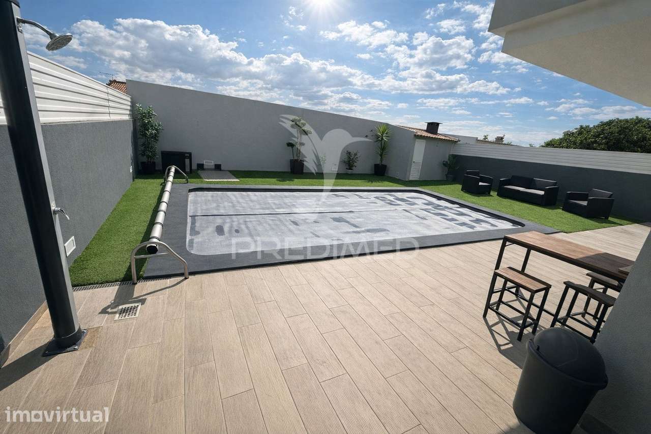 Moradia Isolada T6_Piscina_Garagem_Tertúlia_Alhos Vedros_Moita - Grande imagem: 4/39