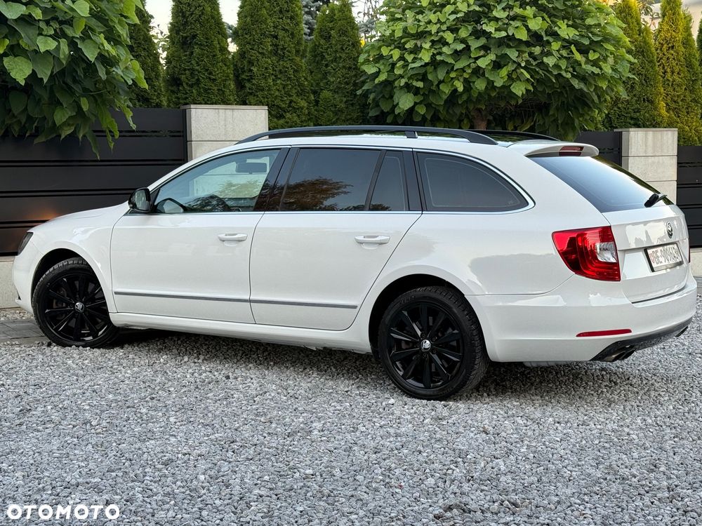 Skoda Superb 3.6 V6 4x4 DSG Elegance - 10