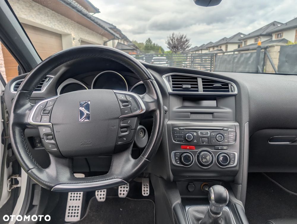 Citroën DS4 1.6 VTi SoChic - 16