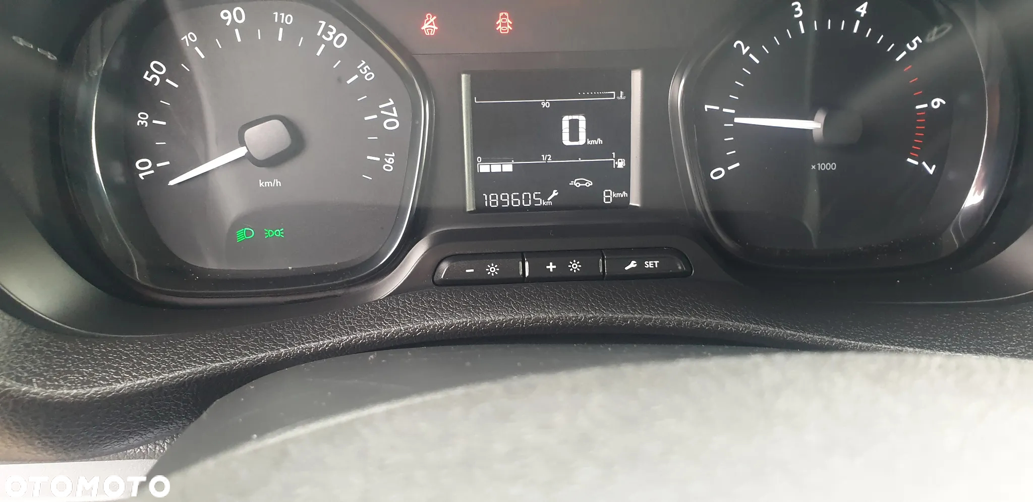 Opel vivaro - 11