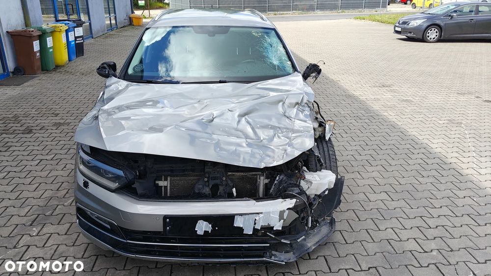 Volkswagen Passat 2.0 TDI SCR DSG - 10