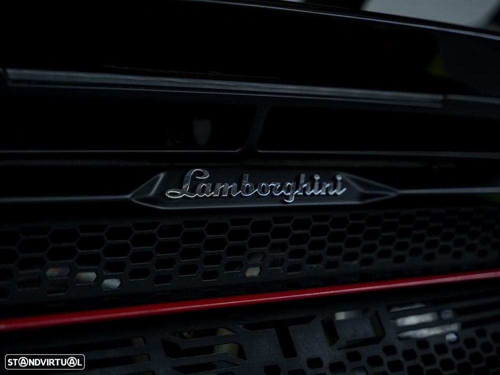 Lamborghini Huracán STO - 24