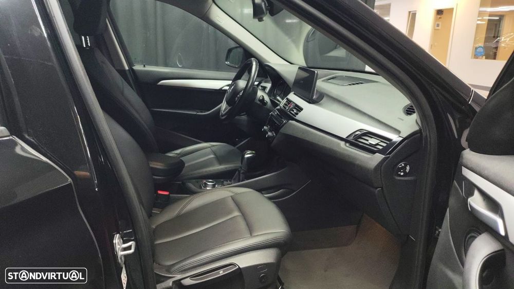 BMW X1 25 e xDrive - 8