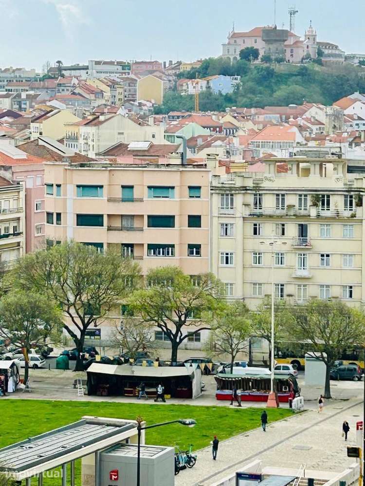 Prédio Residencial - 14 Fracções - Grande imagem: 3/16