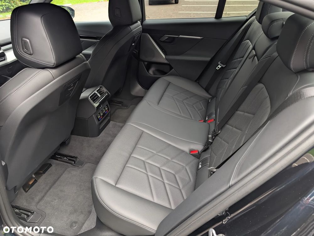 BMW Seria 5 520i - 15