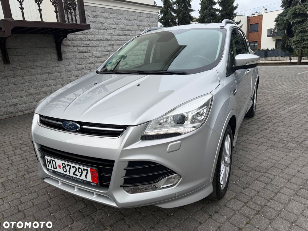 Ford Kuga 1.5 EcoBoost 2x4 Titanium - 1