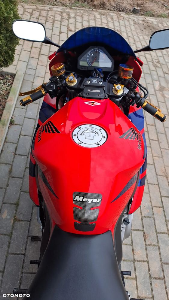 Honda CBR - 22