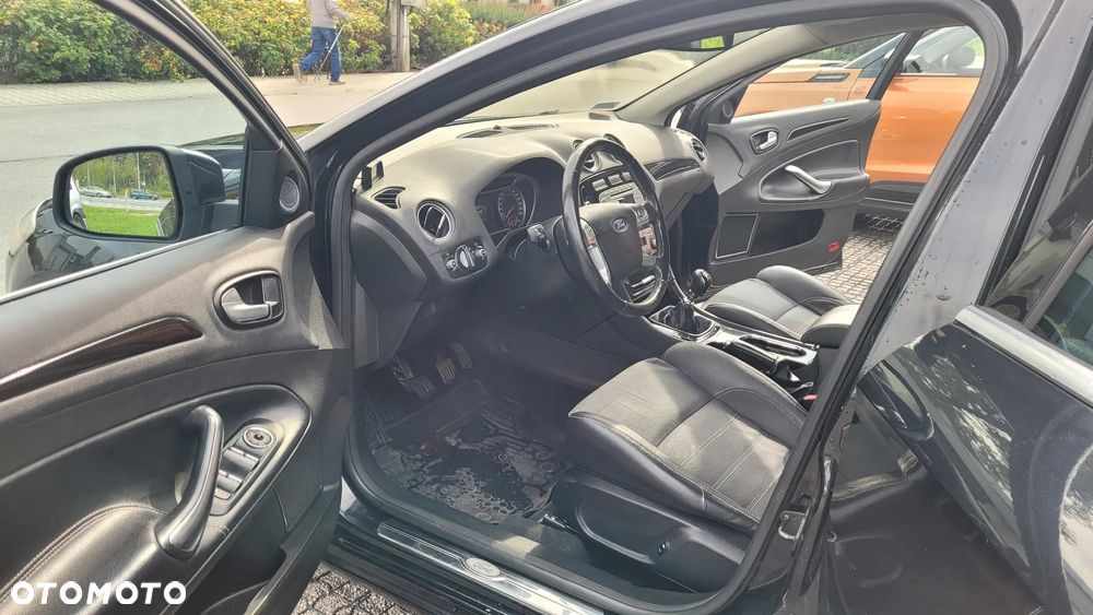 Ford Mondeo 2.0 TDCi Titanium - 12
