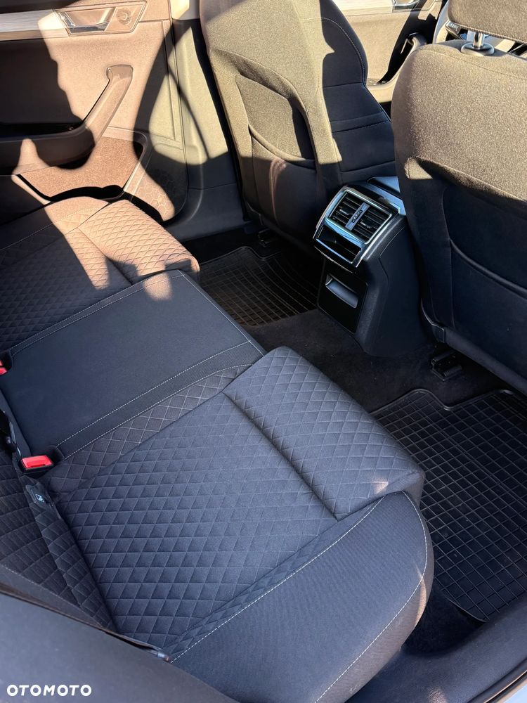 Skoda Superb 1.5 TSI Ambition DSG - 12