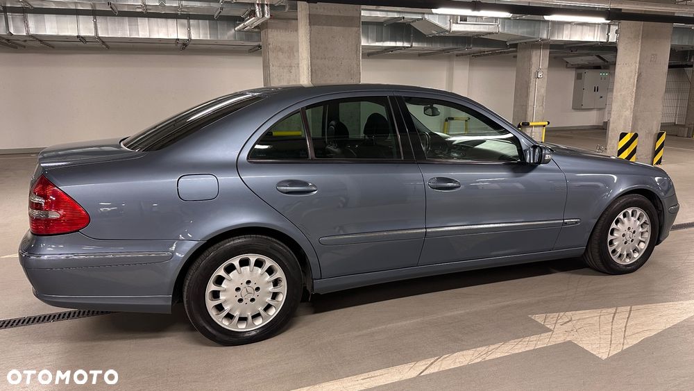 Mercedes-Benz Klasa E - 32