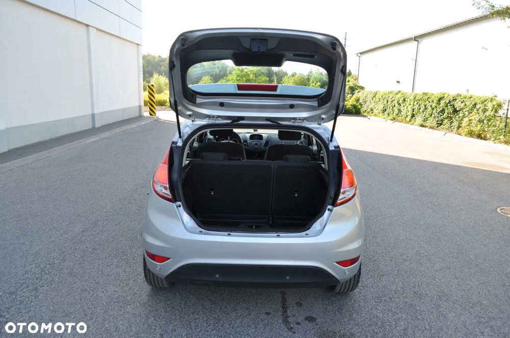 Ford Fiesta 1.25 Champions Edition - 35