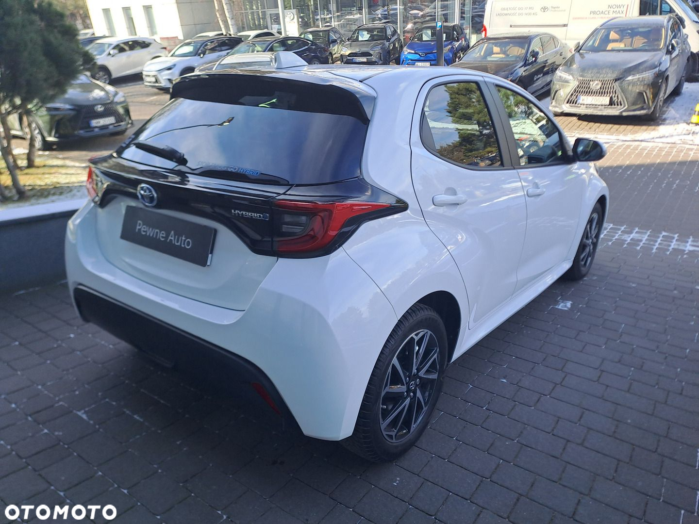 Toyota Yaris - 4