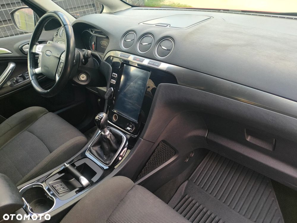 Ford S-Max - 14