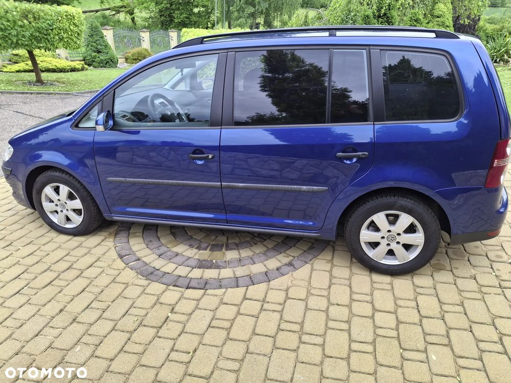 Volkswagen Touran 1.6 Basis - 8
